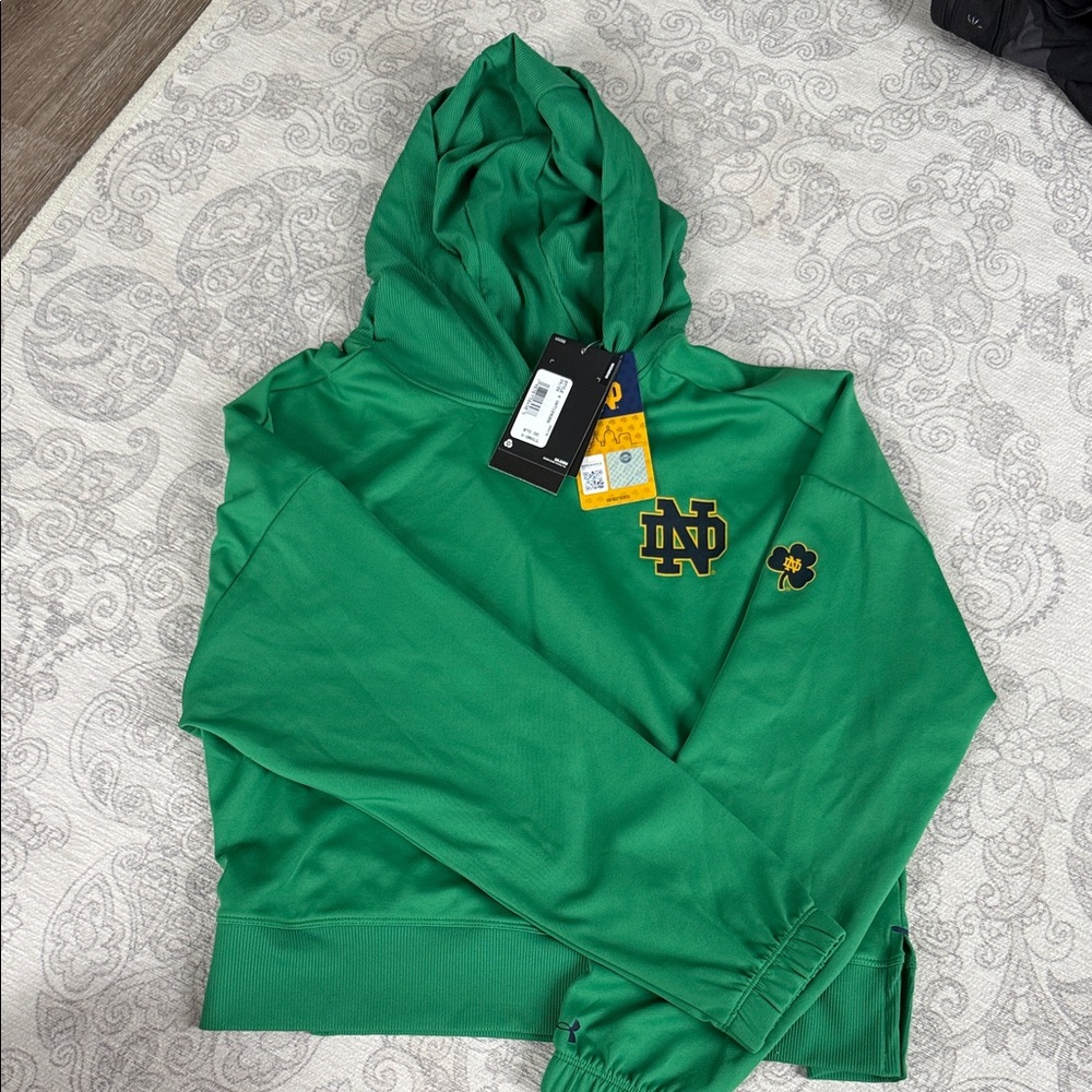 Notre Dame Green women’s cropped Hoodie - ND Logo Pullover